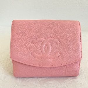 Chanel pink caviar wallet